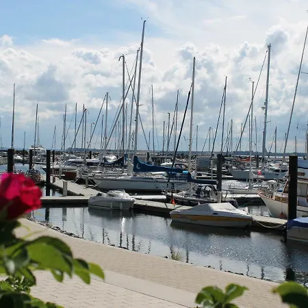 Ferienwohnung In Bester Lage In Mit Terrasse * Boltenhagen (Ostseebad)